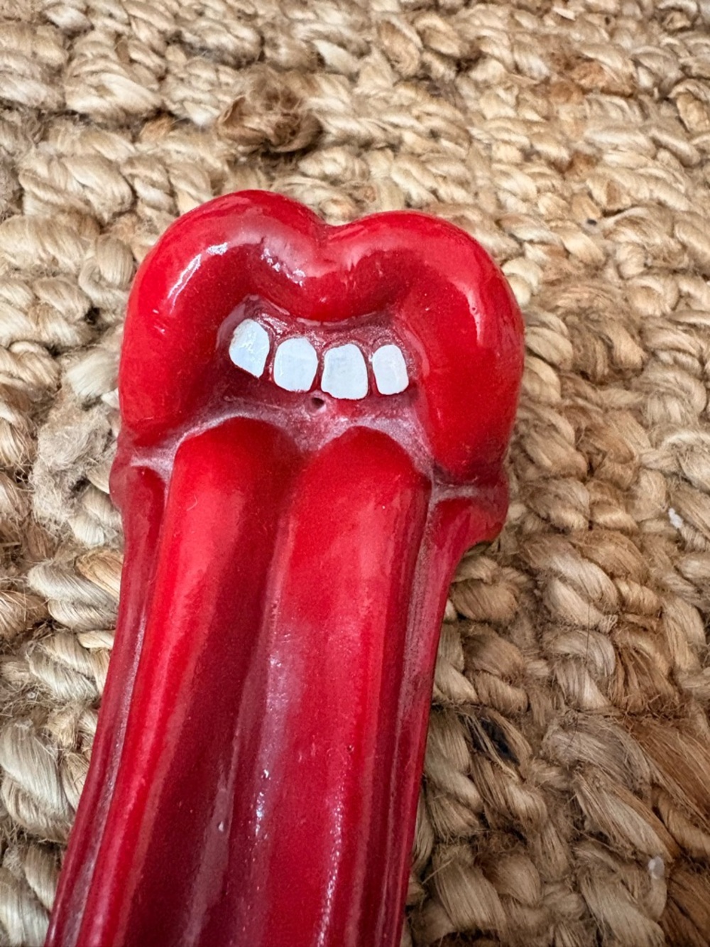 Red Tongue Lip Trench Art Decorative Accent